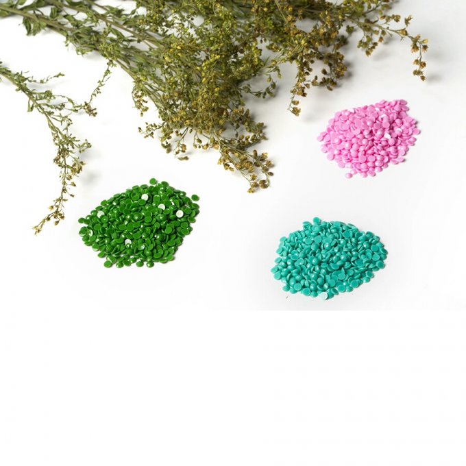 Sachet de 200 diamants de couleur n°370 (Vert herbes de Provence) pour broderie diamant